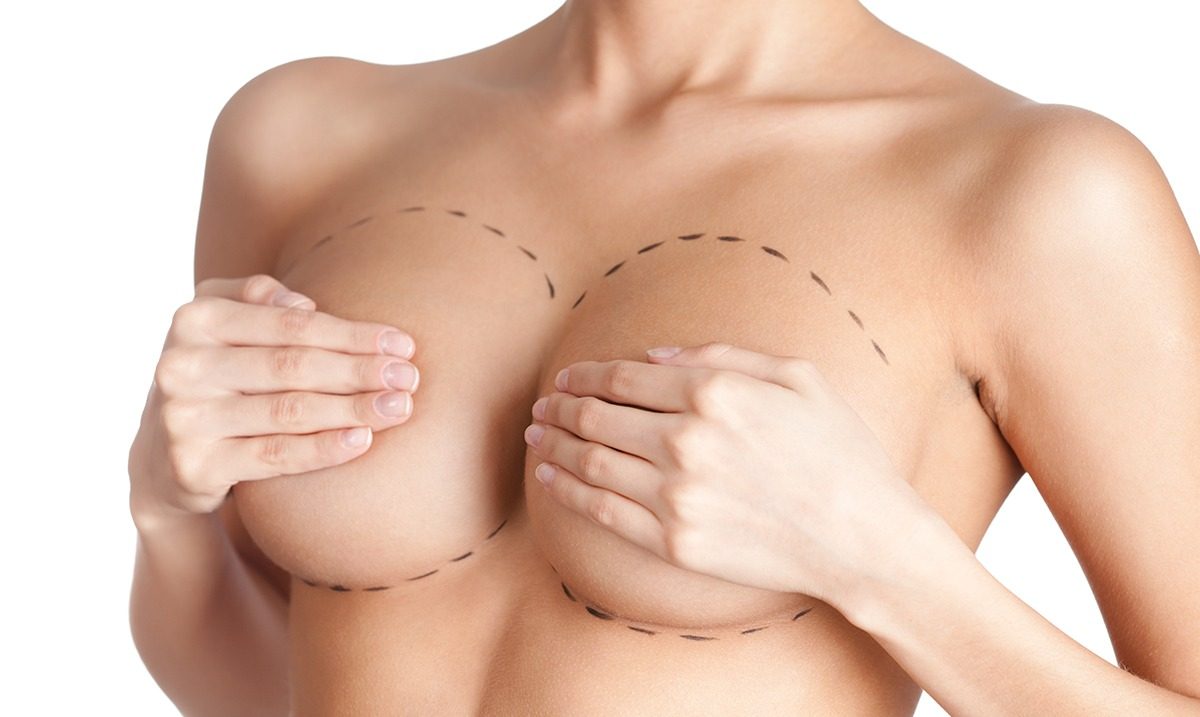 How to Choose Between a Breast Lift and Breast Reduction