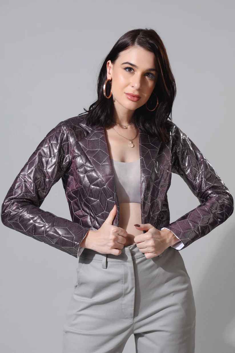 Ladies Jackets for Every Occasion: From Velvet Glam to Casual Crop