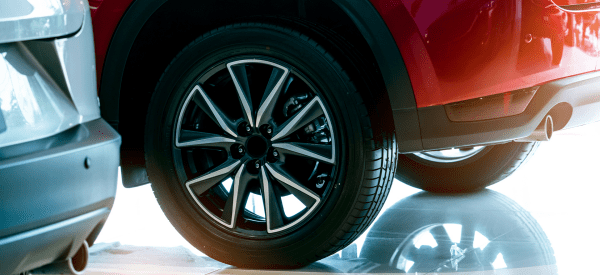 Why Choose the Best Premium Tyres for Your Vehicle?