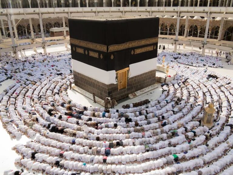 new-images-kaaba-mecca-after-restoration_21730-2618-1