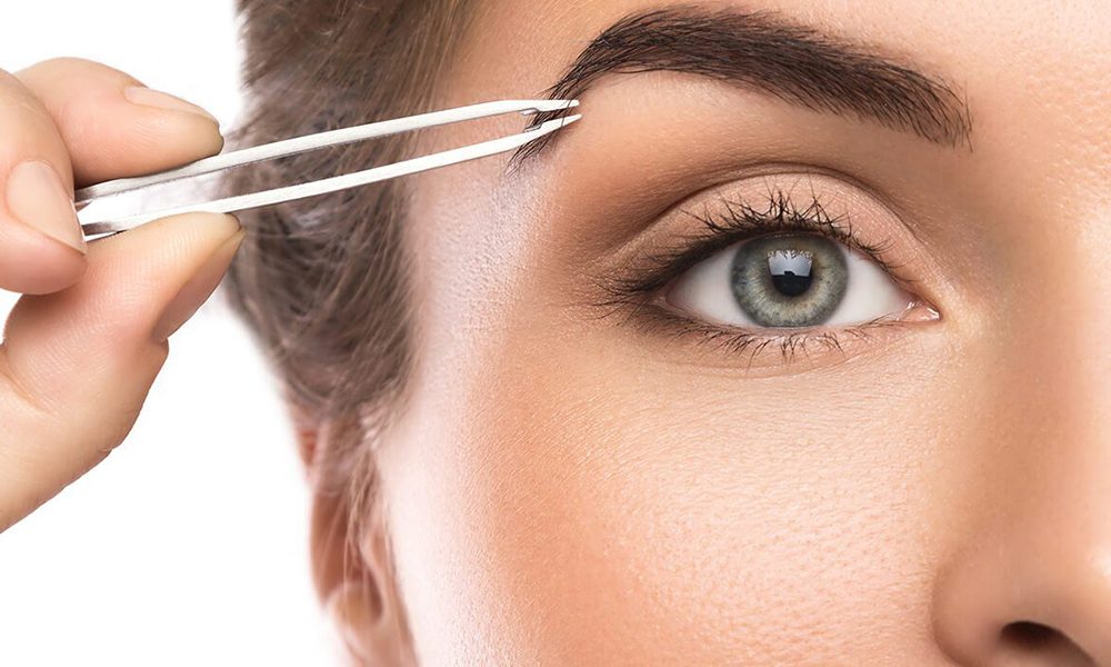 Why You Need the Best Plucking Tweezers for Eyebrow Care 2025